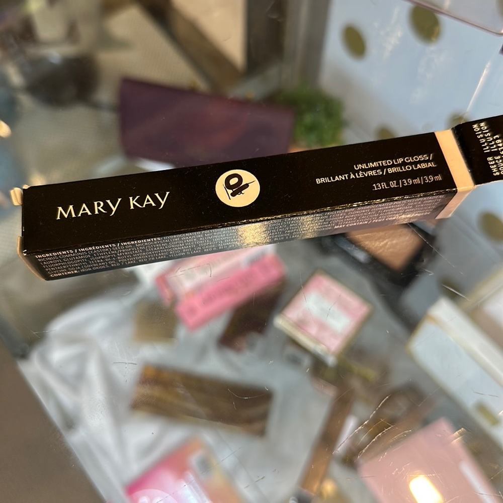Mary Kay Unlimited Lip Gloss Sheer Illusion